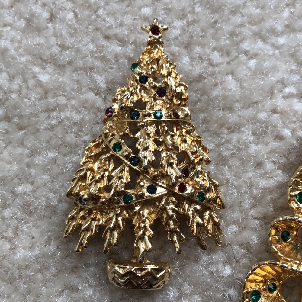 3 Christmas tree pins - Picture 3 of 5
